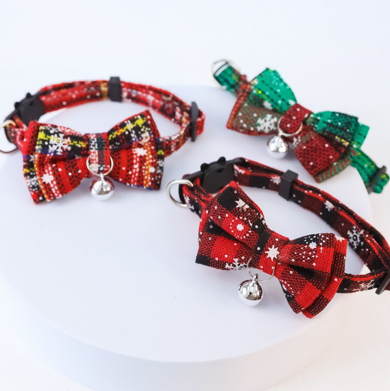 Festive Plaid Dog Christmas Collar