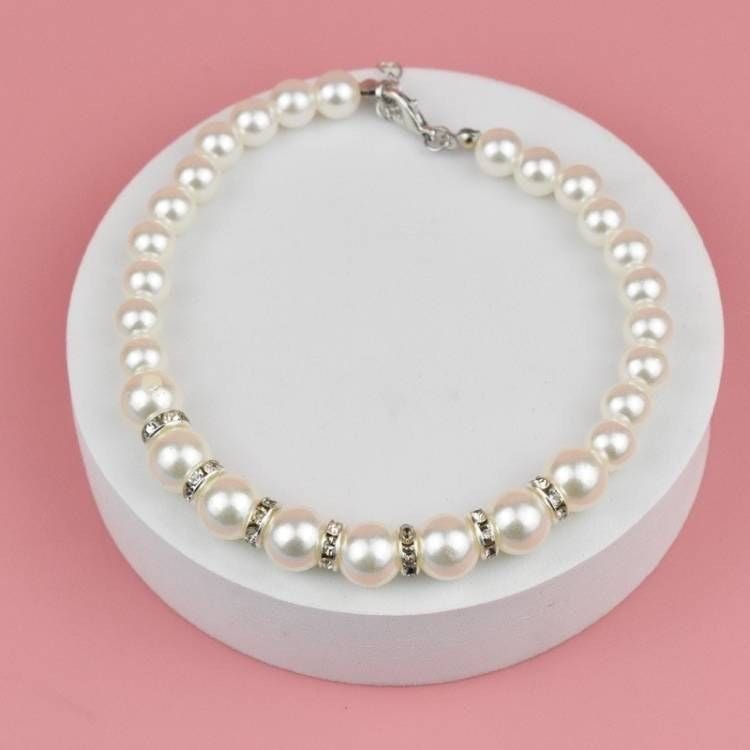Timeless Pearl Dog Necklace
