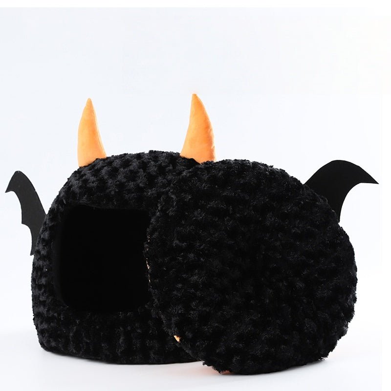 Halloween Little Devil Eggshell Pet Bed
