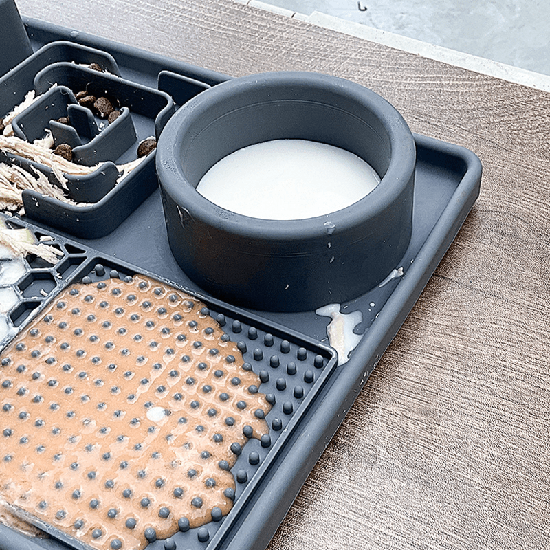 Slow Eating Dog Cat Lick Mat